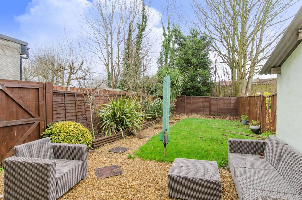 House in Bromley - View 4