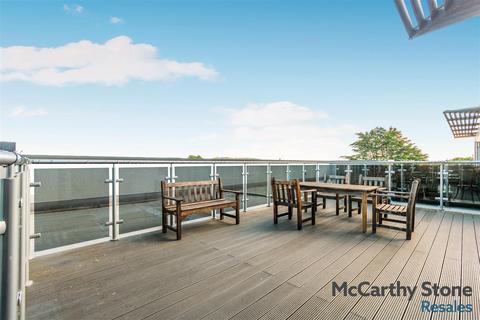 1 bedroom apartment for sale, Wilford Lane, West Bridgford. Penthouse Apartment