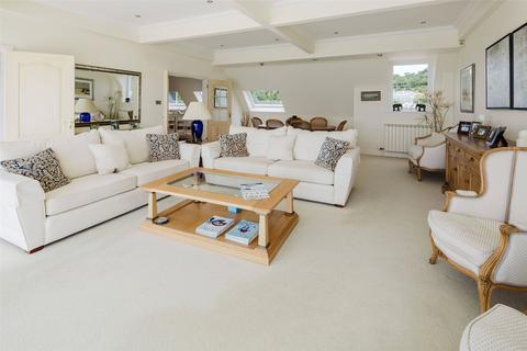3 bedroom penthouse for sale, Longbeach, Gorey Coast Road, Jersey, JE3