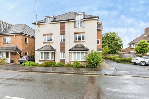 2 bedroom flat for sale, Elm Grove, Horsham, West Sussex, RH13