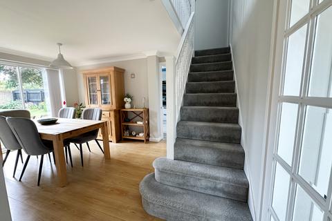 4 bedroom detached house for sale, Felsham Chase, Burwell