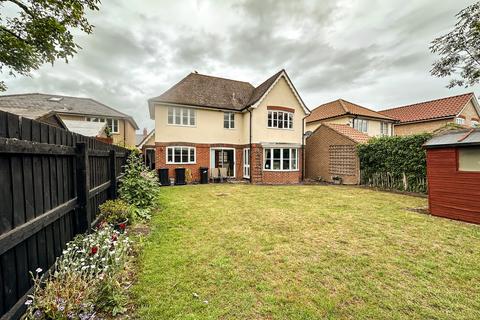 4 bedroom detached house for sale, Felsham Chase, Burwell