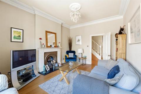 3 bedroom house for sale, Laurel Road, London