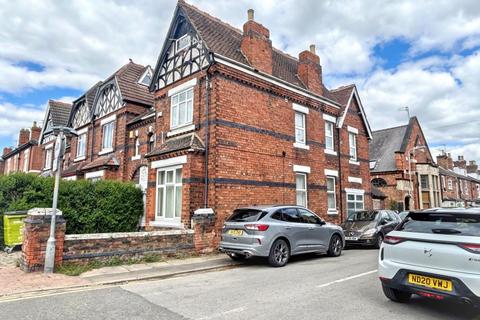 6 bedroom end of terrace house for sale, Lea Road, Gainsborough DN21