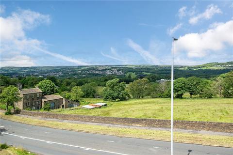 3 bedroom semi-detached house for sale, Cottingley Cliffe Road, Bingley, BD16