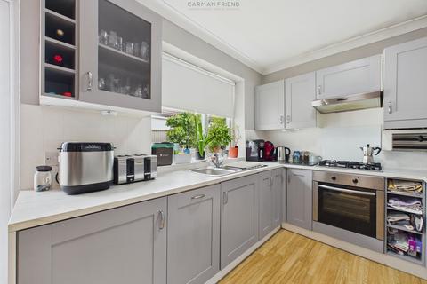 undefined, Oakfield Avenue, Upton, CH2