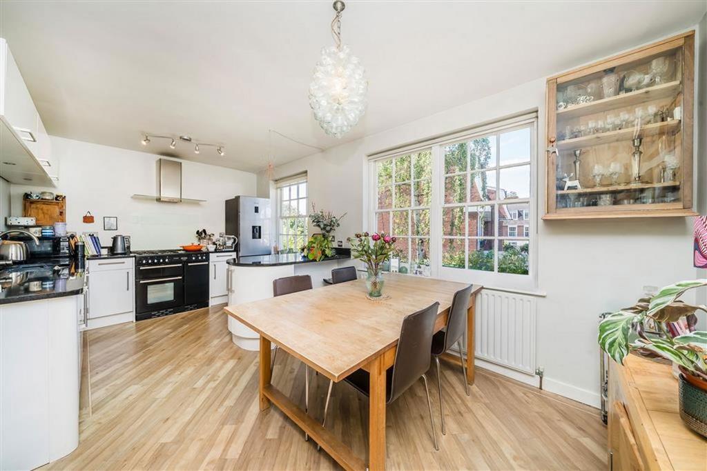 Open-plan living area, open plan living