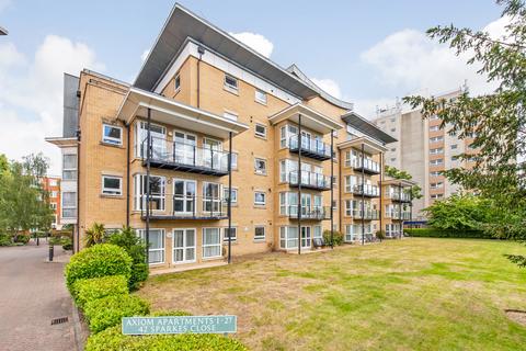 Axiom Apartments, 42 Sparkes Close, Bromley, Kent, BR2