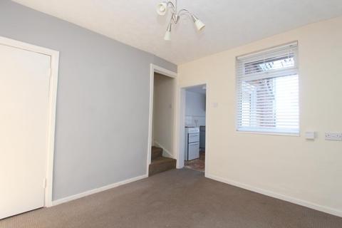 2 bedroom house to rent, Hockliffe Street, Leighton Buzzard