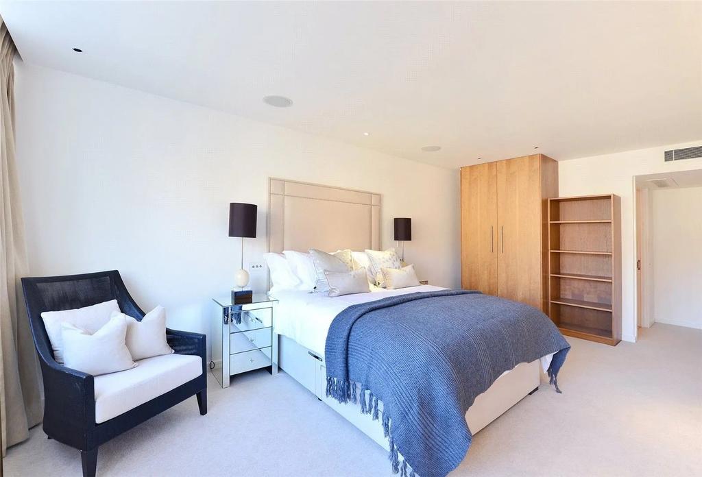 Apartment in London - More