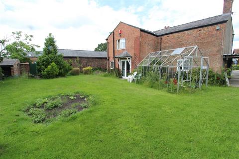 3 bedroom cottage for sale, Yew Tree House, Lymm Road, Little Bollington, Altrincham