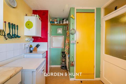 undefined, Monksgrove, Loughton, IG10