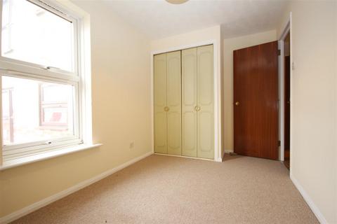 1 bedroom flat for sale, Latchingdon Court, Forest Road, Walthamstow