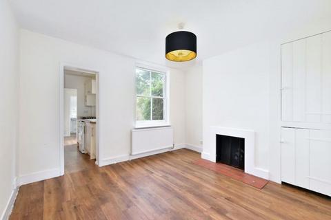 2 bedroom house to rent, Berkhampstead Road, Chesham, HP5