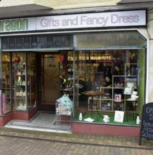Retail property (high street) to rent, 88 Charles St Milford Haven SA73 2HE