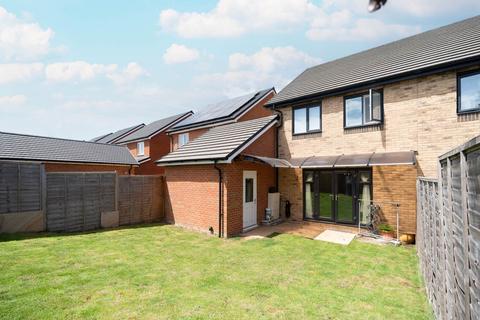 3 bedroom semi-detached house for sale, Dante Way, Epsom