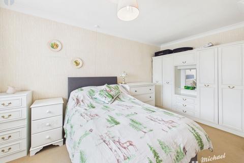 2 bedroom retirement property for sale, William Hill Drive, Bierton