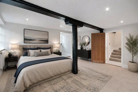 2 bedroom flat for sale, Mill Lane, Surrey GU7