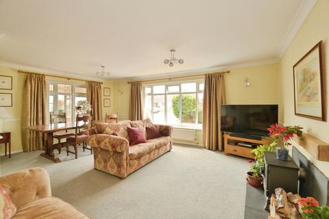 3 bedroom bungalow for sale, Seaview Road, Greatstone, New Romney, Kent, TN28