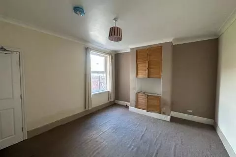4 bedroom end of terrace house for sale - Widok 3