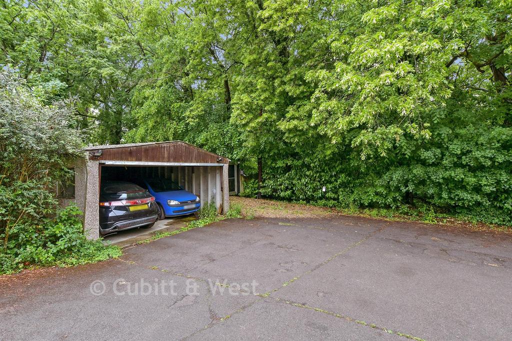 Driveway/Parking