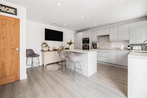 undefined, Whitland Road, Carshalton SM5