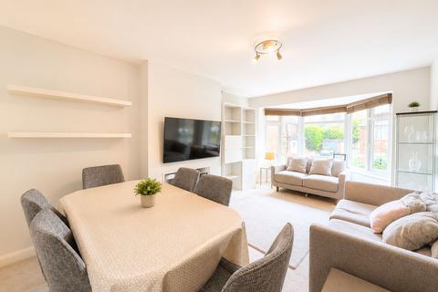 Sterling Avenue, Edgware, HA8
