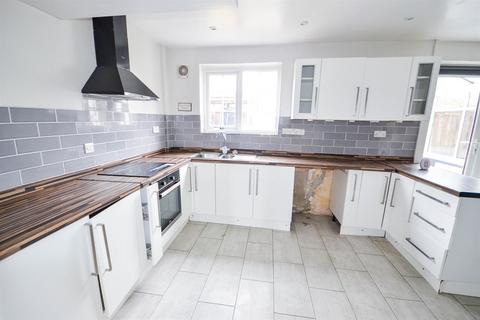 3 bedroom semi-detached house for sale, Ayr Drive, Jarrow