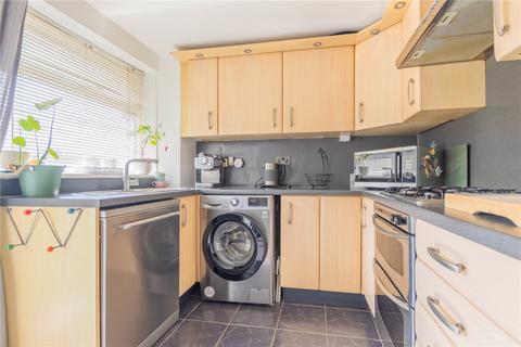 4 bedroom semi-detached house for sale, Totnes Avenue, Oldham OL9