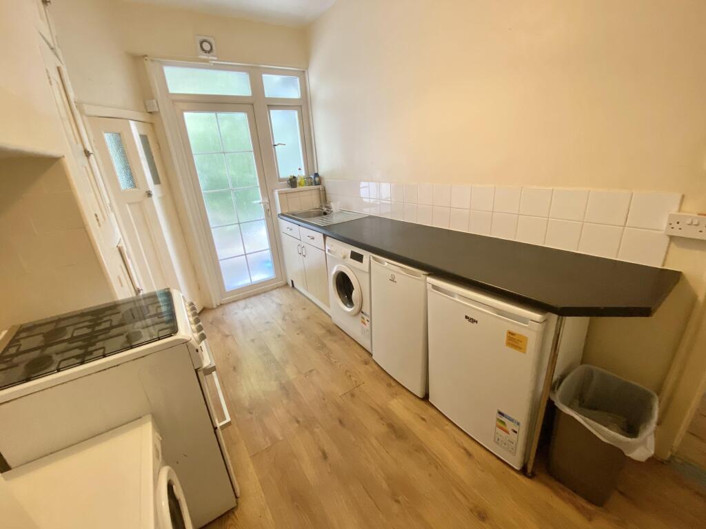 Utility room, utility