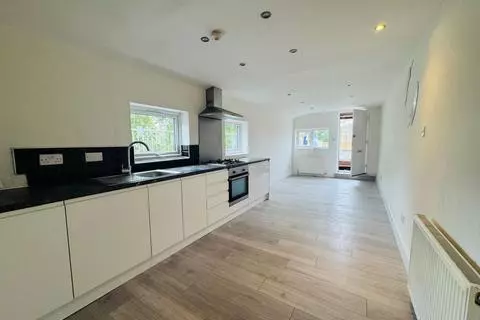2 bedroom flat to rent - Widok 2