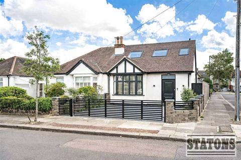 4 bedroom semi-detached house for sale, Ash Grove, Enfield, EN1