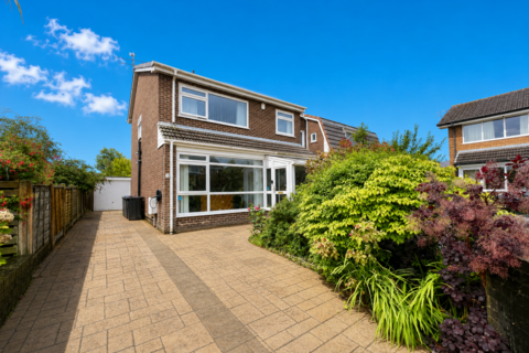Semi-detached house - Radway Close, Cleveleys FY5