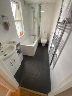 1 bedroom flat to rent, 1 Santosh House, London N16