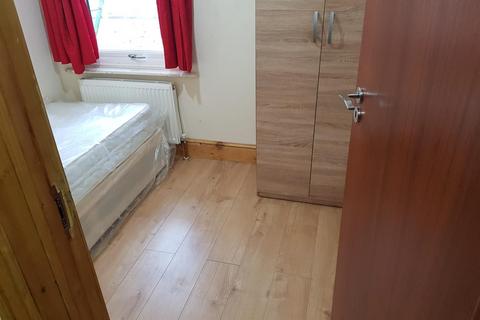 undefined, Shrewsbury Road, London E7