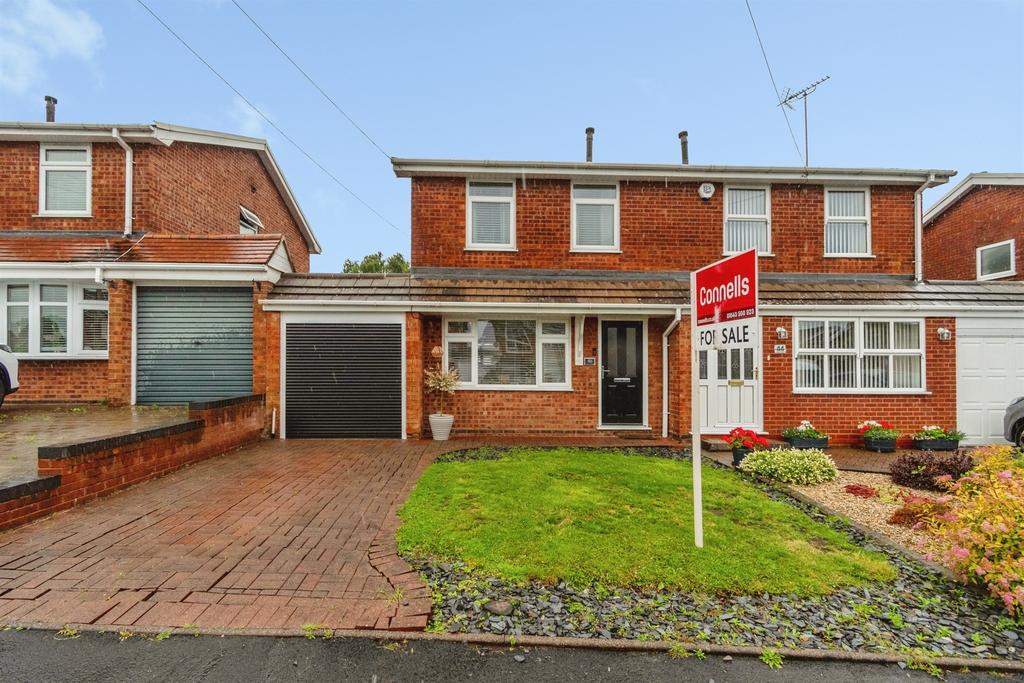 3 bedroom semi-detached house for sale