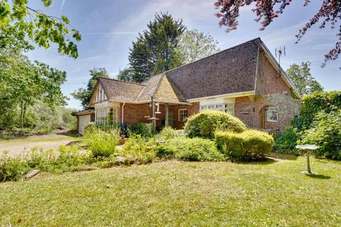 4 bedroom chalet for sale, Stortford Road, Hatfield Heath, Bishop's Stortford, CM22