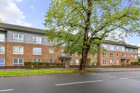 Briarwood Court, Worcester Park KT4