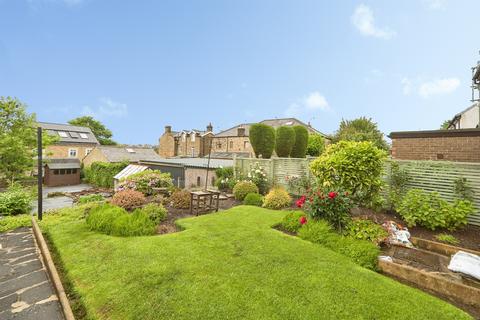 3 bedroom semi-detached house for sale, Lynnwood Gardens, Pudsey