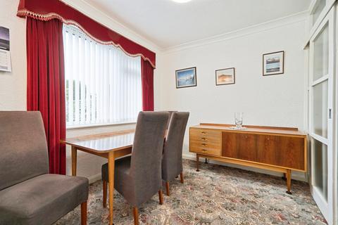 3 bedroom semi-detached house for sale, Lynnwood Gardens, Pudsey