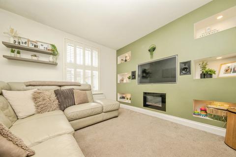 3 bedroom end of terrace house for sale, Freehold Road, IPSWICH