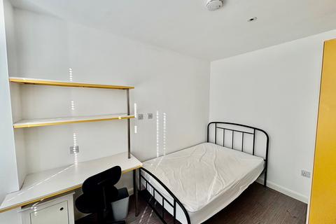 4 bedroom house to rent, Myrtle Street, Middlesbrough, TS1