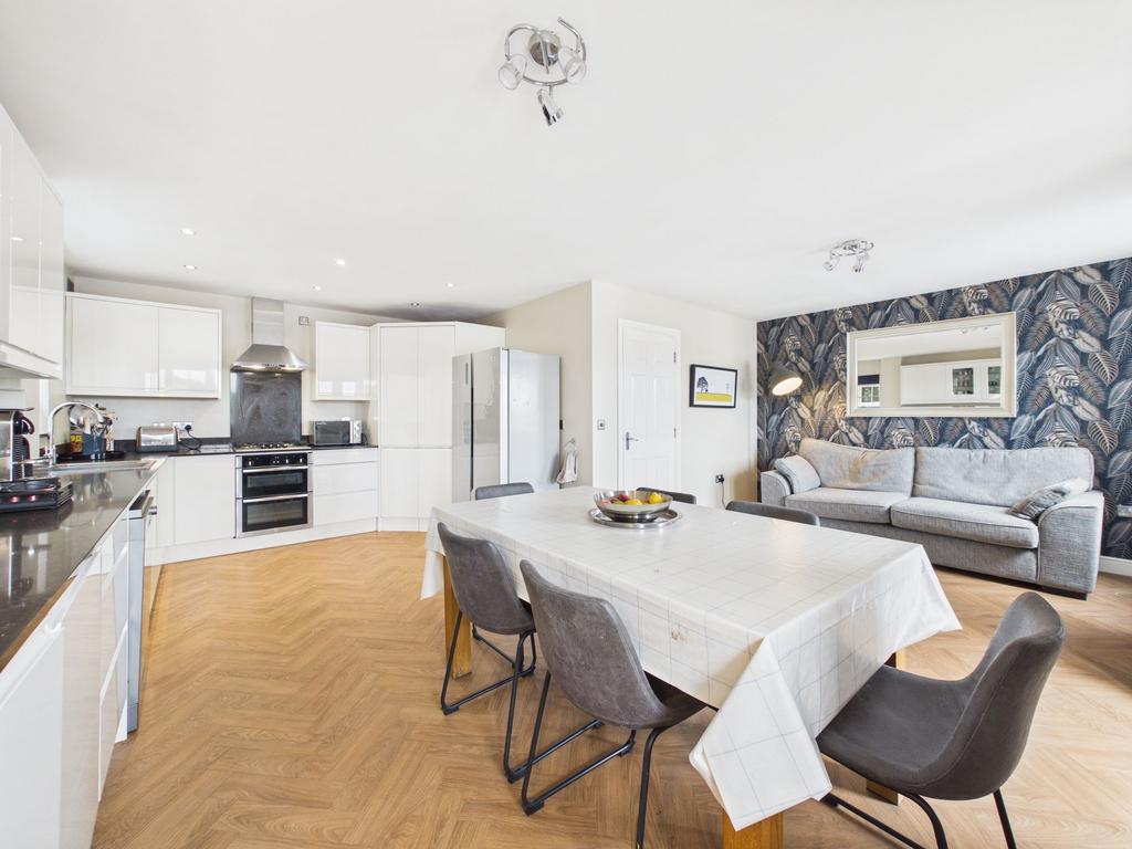 House in Nottingham, Gedling - View 2