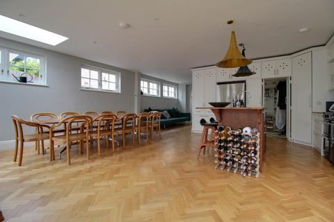 4 bedroom semi-detached house for sale, The Avenue, Lewes