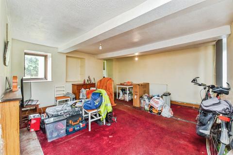 3 bedroom end of terrace house for sale, Silver Street, Dilton Marsh, Westbury