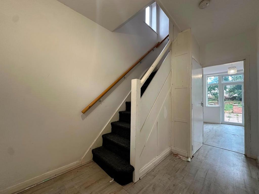 House in Blaby, Braunstone - More