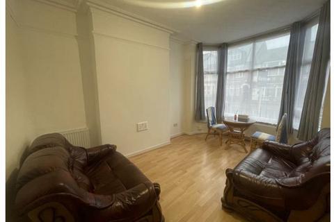 1 bedroom in a house share to rent, East Park Road, Leicester LE5