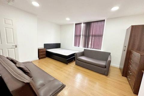 1 bedroom flat to rent, Cedar road, Leicester LE2