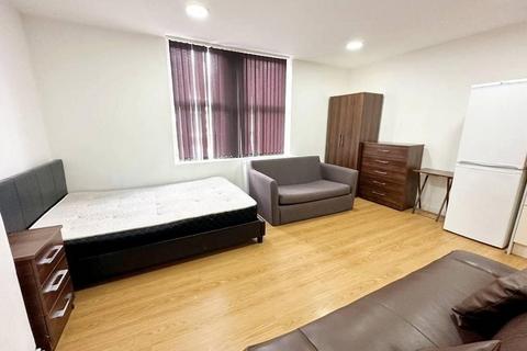1 bedroom flat to rent, Cedar road, Leicester LE2