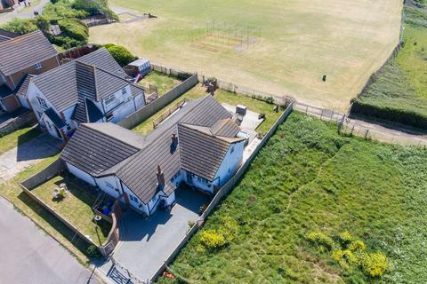 5 bedroom detached house for sale, Harbour View Road